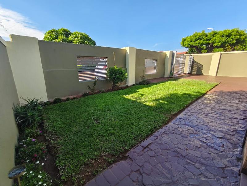 3 Bedroom Property for Sale in Geelhoutpark North West